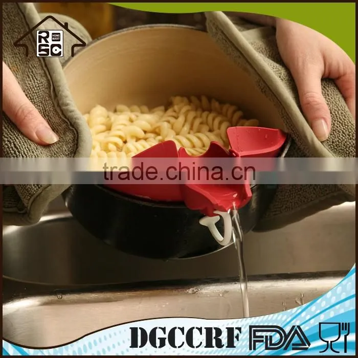 NBRSC Heat Resistant Clip On Single Red Silicone Pouring Spout