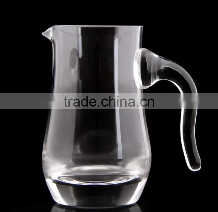 Shanghai new world vintage glass wine pot
