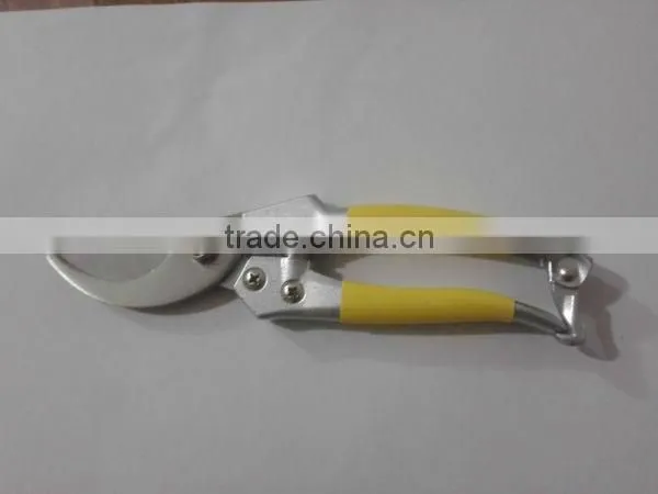 garden pruning scissors