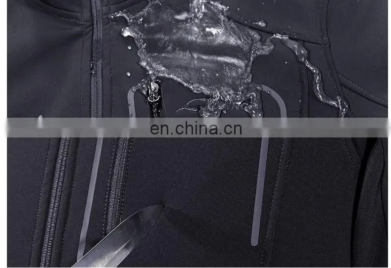 Fashion Windproof and Waterproof Softshell MenJacket