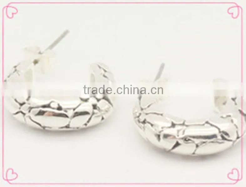 2014 Girls favarite cheap wholesale stud earrings pearl stud earrings bullet stud earrings
