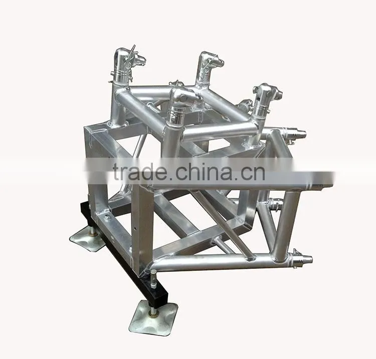 Mobile aluminum line array truss for hanging speakers