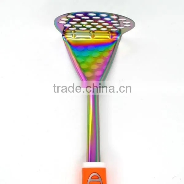 Lowest Price Non-stick TPR handle Titanize kitchen potato mud maker