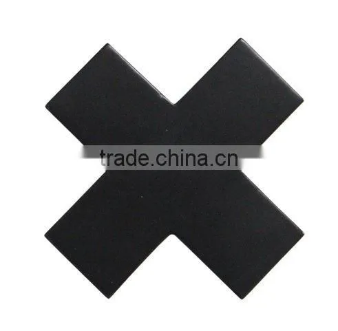 High Quality Wooden Hook Cross Wall Decoration