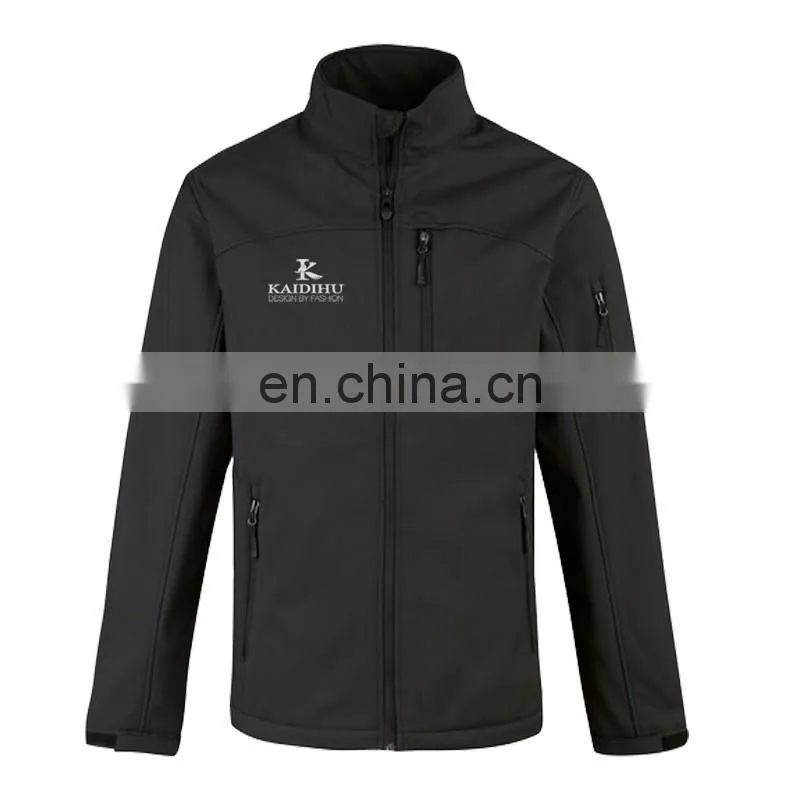 MEN'S VERSATILE SPRINT COMFORTABLE SOFTSHELL JACKET Item # 95-M61349