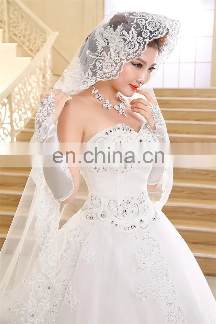 HS1623 2017 Lace Strapless Wedding Dress With Long Train Bridal Ball Gown