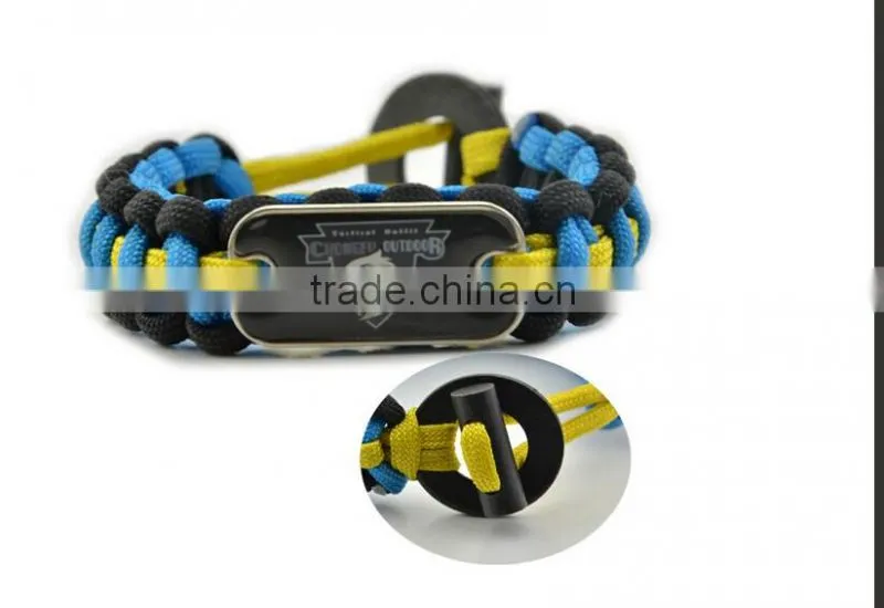 2016 christmas gift new product flint fire stick paracord bracelet