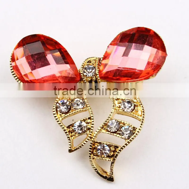 fashion crystal diamond brooches for wedding invitation