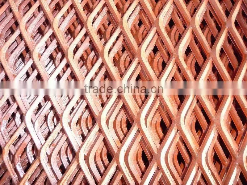 Expanded metal mesh panel