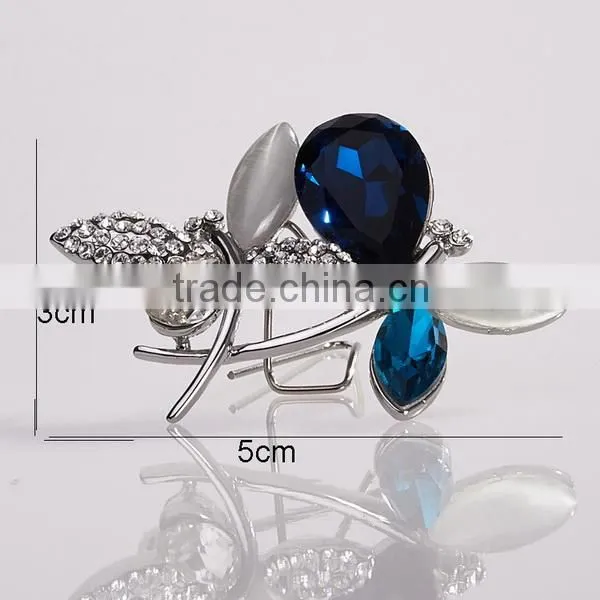 Fashion butterfly winter broach