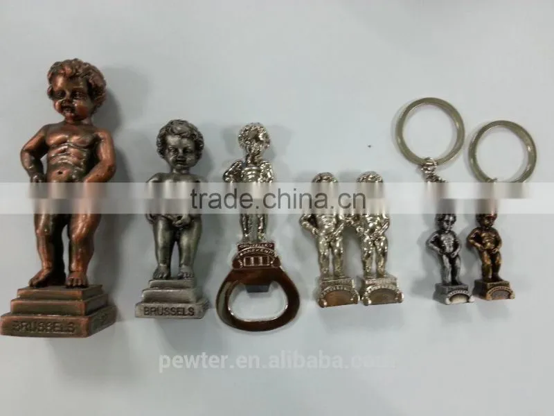 Brussels manneken keyring opener statue gift