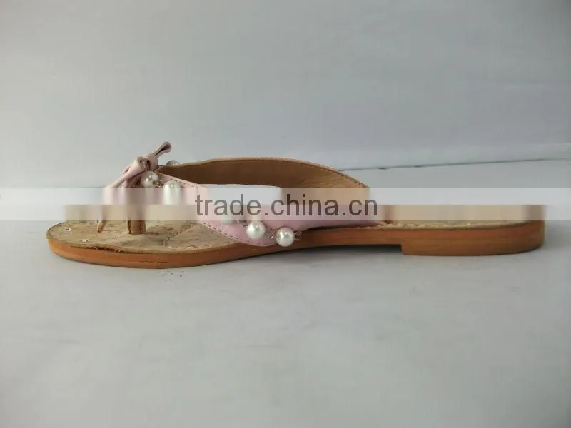 China cheap Lady Summer Slipper with diamond toe