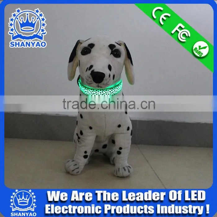 2015 Hot Selling Christmas LED Plastic Pet Collar With Leopard