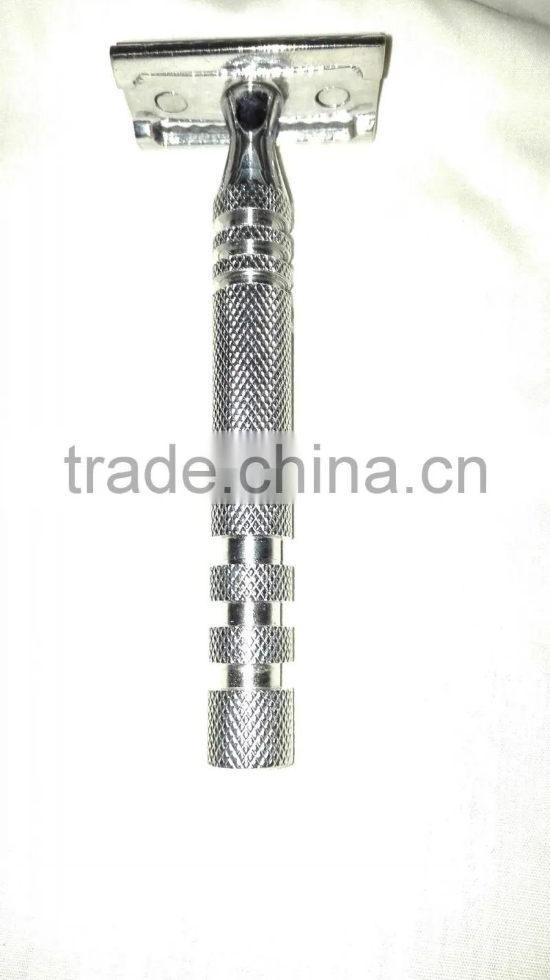 SAFETY RAZOR