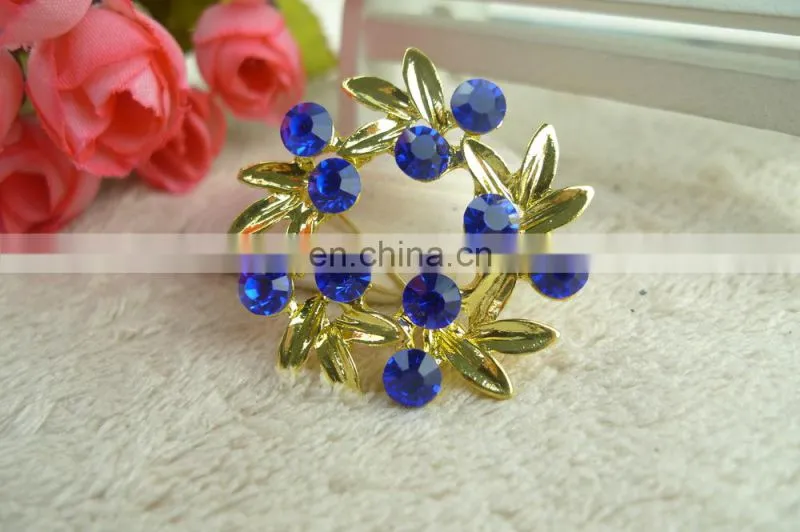 Cheap wholesale rhinestones brooch for wedding invitations