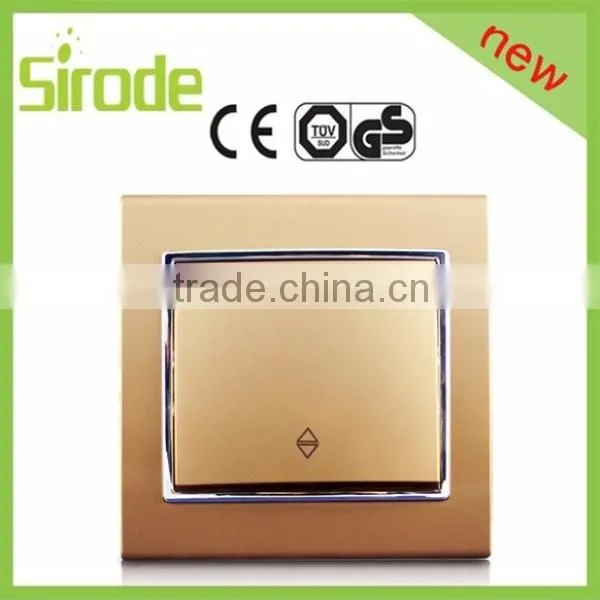waterproof Power Usage Plug Socket Outlet with shelter