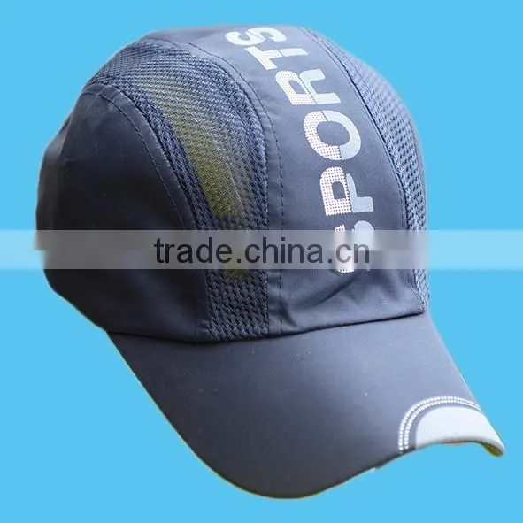 Customized baseball caps for men