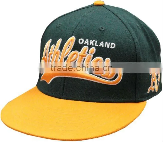 flat bill fitted baseball cap with contrasting piping string