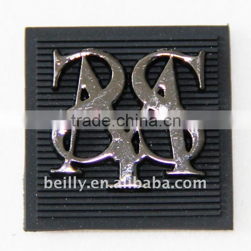 2011 high quality nice promotional leather label