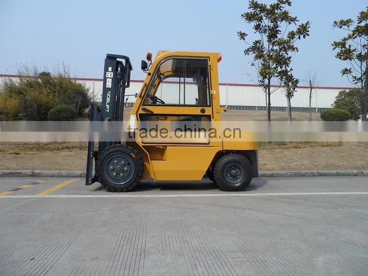 the National Day promoptions 2.5ton petrol forklift truck