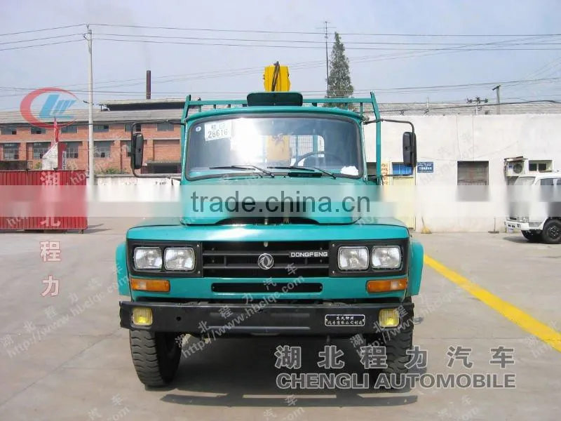Dongfeng 4*2 derrick crane truck sale