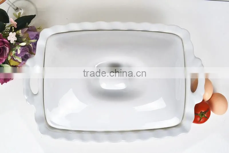 15.5" Square white ceramic bakeware with lid