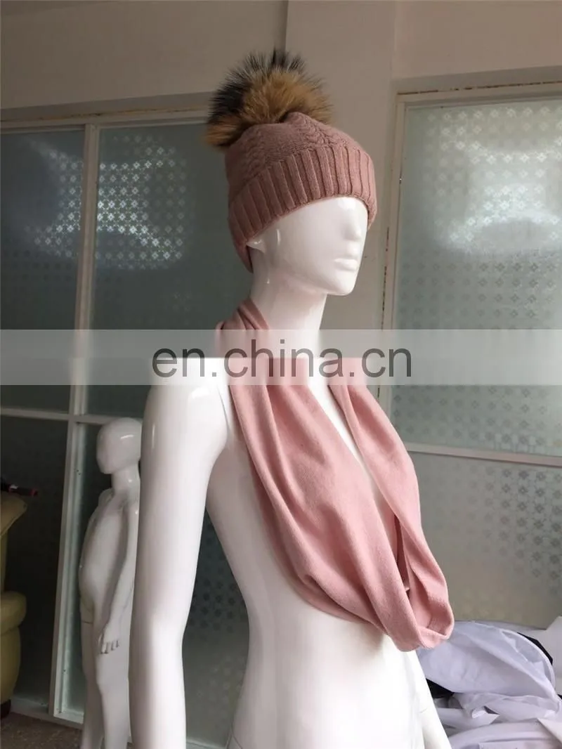 Thick Soft Shawl Fashion Winter Raccoon Fur Pom Hats Long Collar Scarf Hat Glove Sets