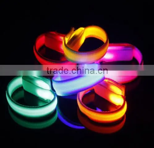 Trendy LED Flashing Wrist Band Bracelet Arm Band Belt Light Up Dance Party Glow