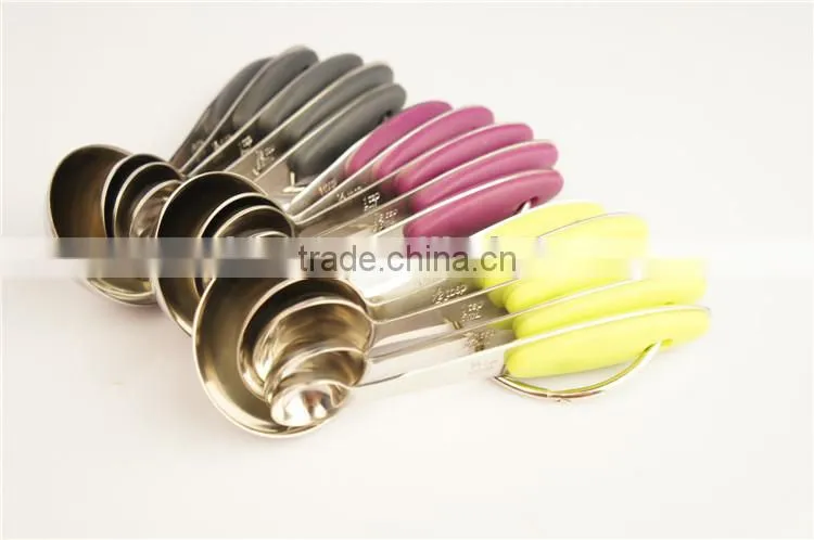 Measuring spoons with logo