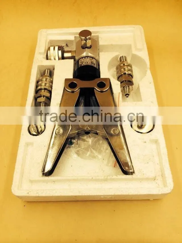 Pneumatic hand pressure test pump