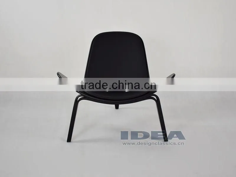 DC6018 Replica Hans Wegner Shell Chair - Black Shell/Black Leather pad