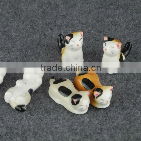 handpaint luck cat ceramic chopstick rest