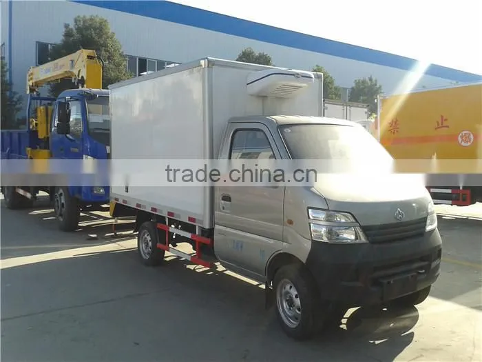 Yuling 2T freezer truck mini van truck cargo box van truck fiberglass van truck food box van truck