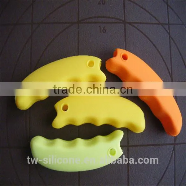 Silicone bag carrier holder