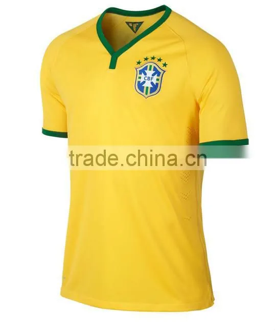2016 Custom made soccer uniforms, soccer kits and soccer training suit, soccer jersey and soccer shorts