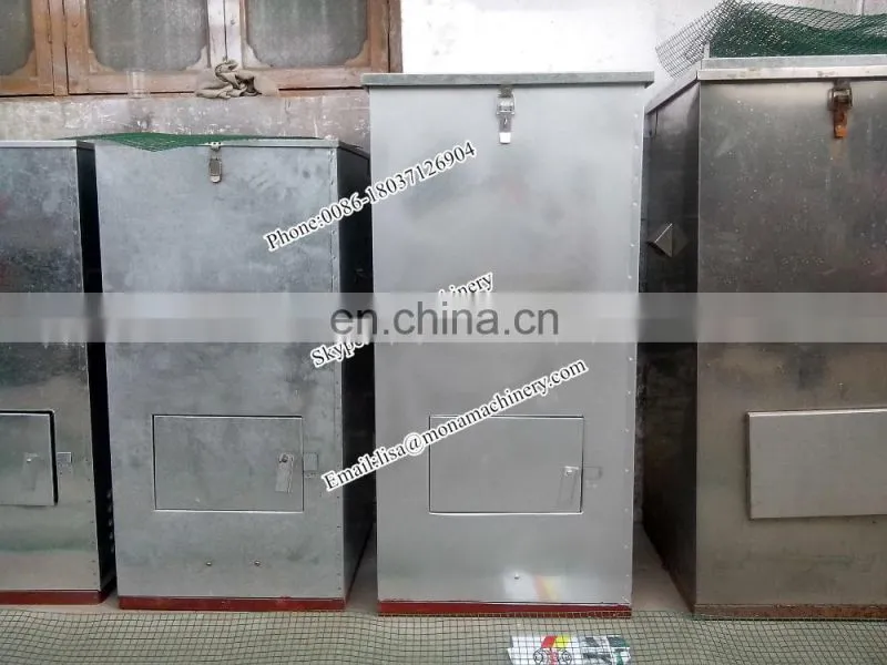 Particles material automatic fish feeder in aquaculture