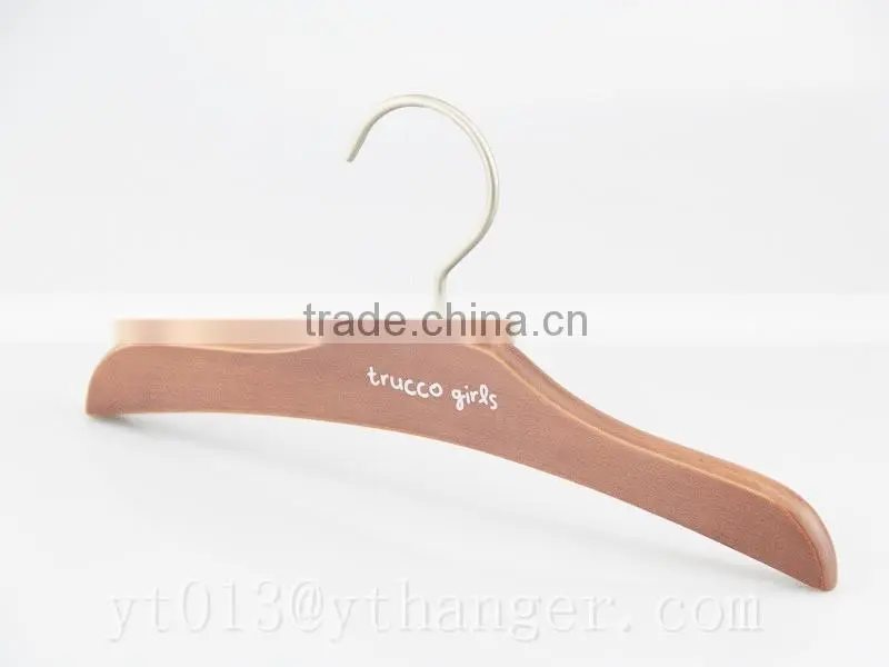 CY-663 little children wooden hanger cute boys clothes hanger with girl dress hanger