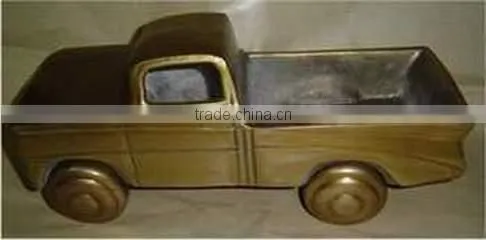 VINTAGE CAR
