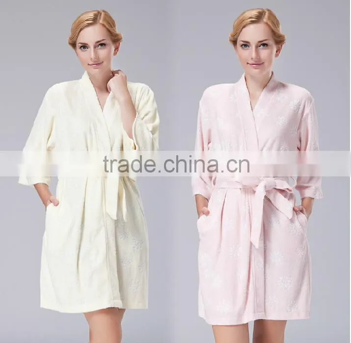 Hot selling bathrobe made in China