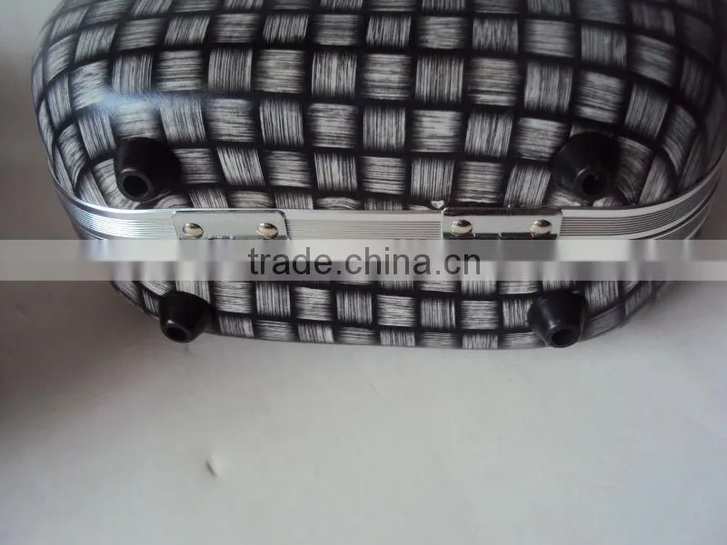 Pu carrying makeup case