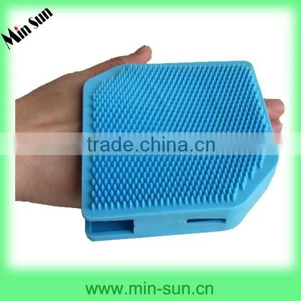 Humanized Design Mutipurpose Eco-friendly Silicone Bath Brush
