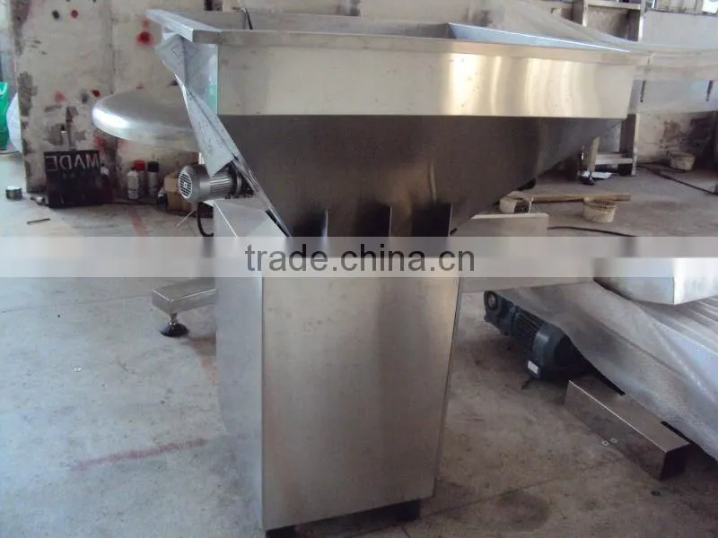 Vibrating magnetic feeder