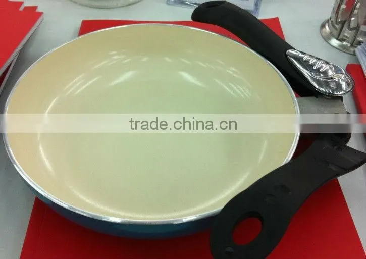 ceramic fry pan with floding handle