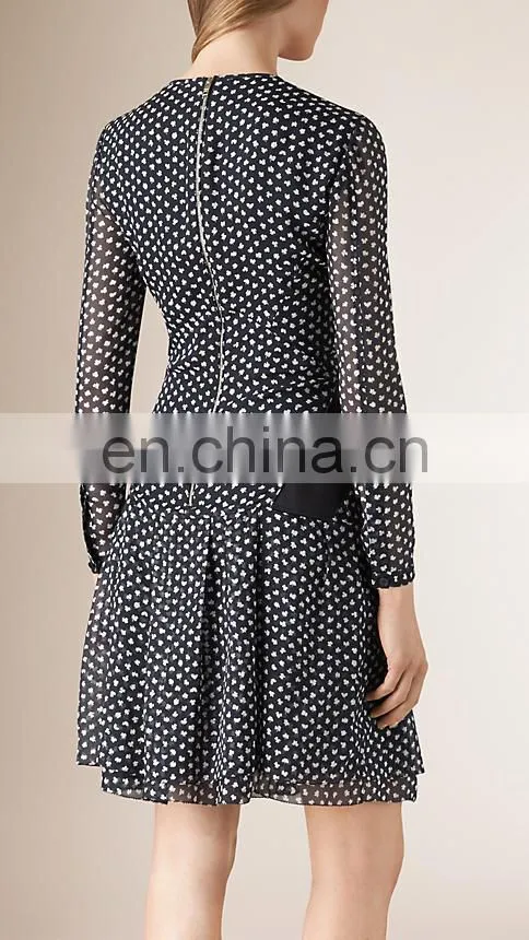 2015 Autumn Women Apparel Long Sleeve Chiffon Pleated A Line Long Sleeve Stretch Wear Black Dress NT6559