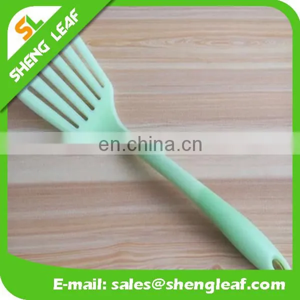 FDA Silicone slotted scoop / silicone spatula