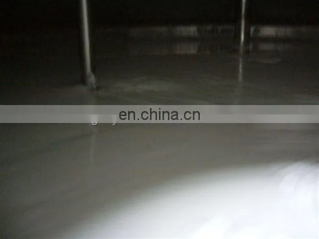 Fresh coconut water extracting machine