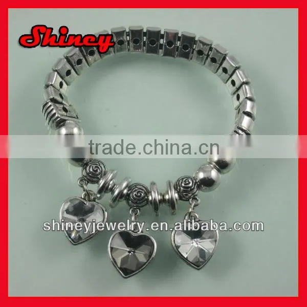 yiwu fashion bracelet with heart,charm bracelet