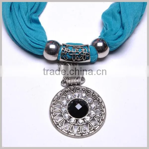 Fashion lady's Christmas Circular Pendant scarf