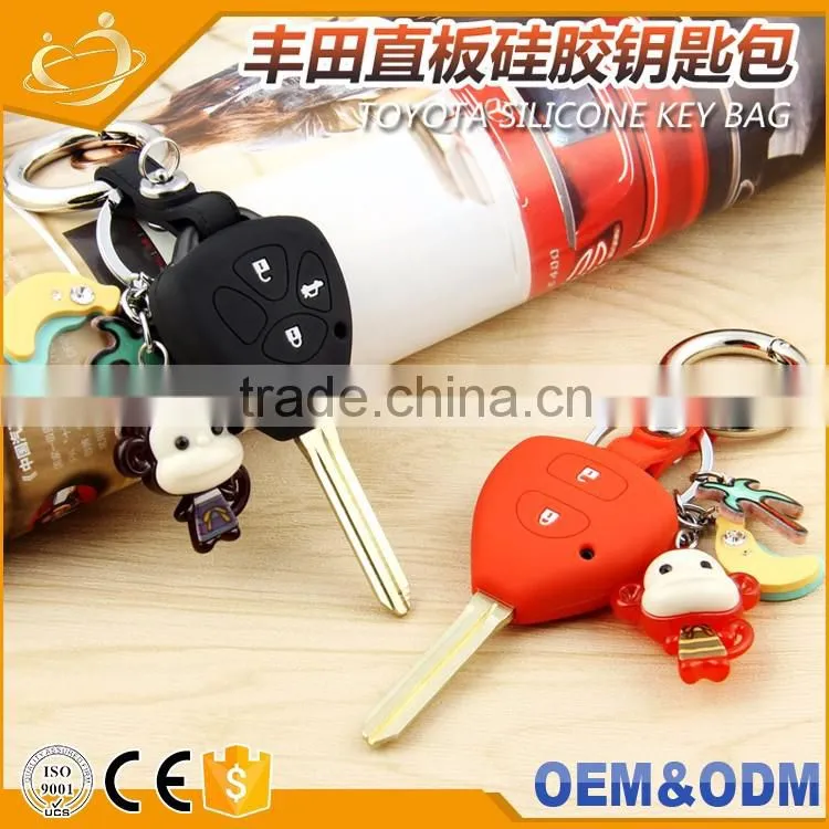 Beautiful Shape And Artful Design, Easy To Take With Silicone Car Key Cover Keychain For Toyota