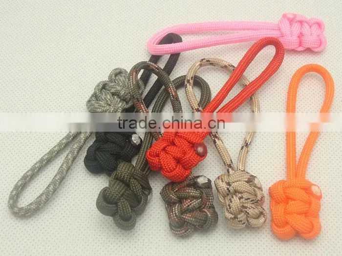 Custom Design Braided Handmade Cobra Weaving Paracord Zipper Puller Fist Knot Paracord Zipper Puller